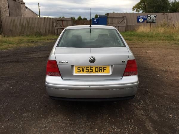 2005 Volkswagen Bora 1.6 image 3