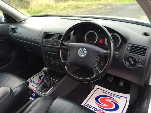 2005 Volkswagen Bora 1.6 image 4