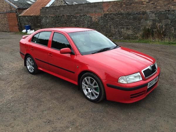 2005 Skoda Octavia 1.8 vRS 5dr image 1