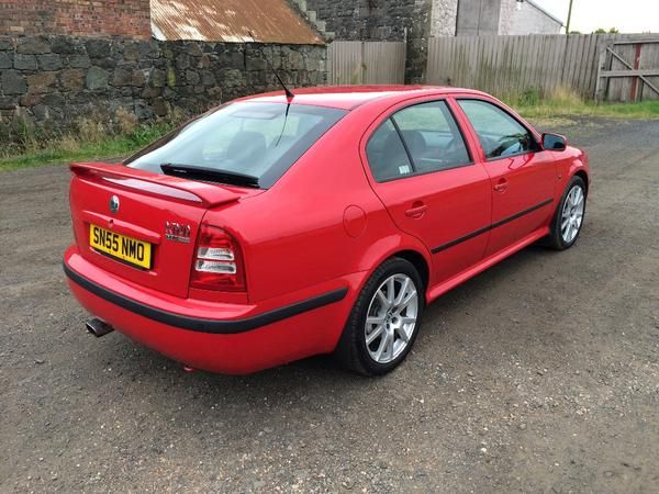 2005 Skoda Octavia 1.8 vRS 5dr image 3