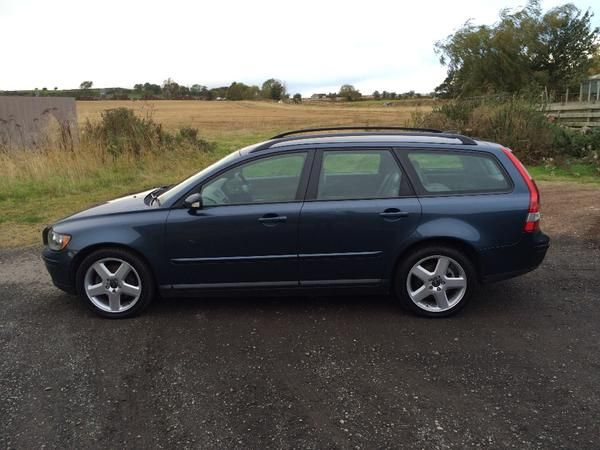 2005 Volvo V50 2.0 D SE image 2