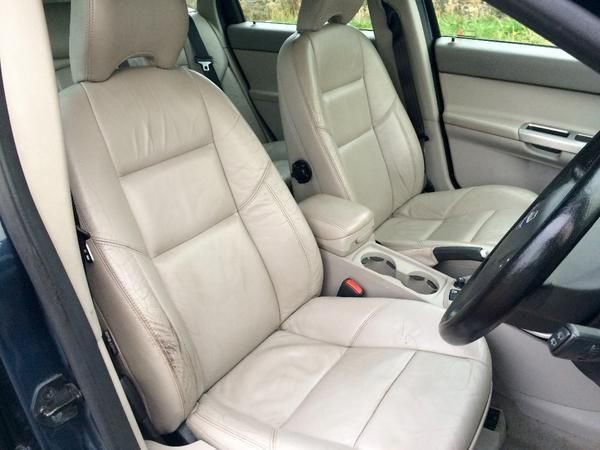 2005 Volvo V50 2.0 D SE image 4