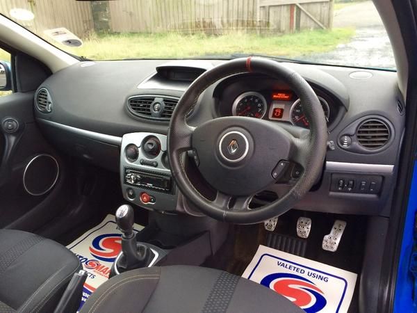 2008 Renault Clio 2.0 VVT image 4