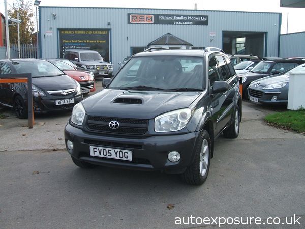 2005 Toyota Rav 4 2.0 image 1