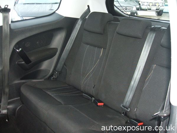 2012 Peugeot 208 1.2 image 5