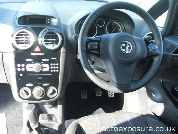 2014 Vauxhall Corsa image 4