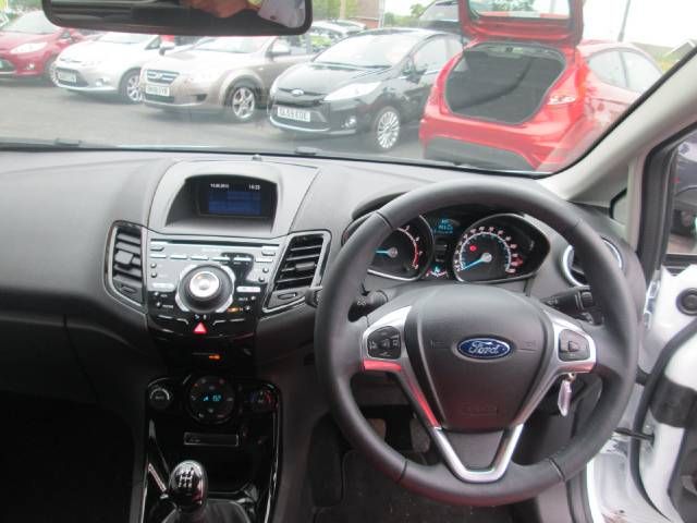2014 Ford Fiesta 1.0 Titanium 3Dr image 4