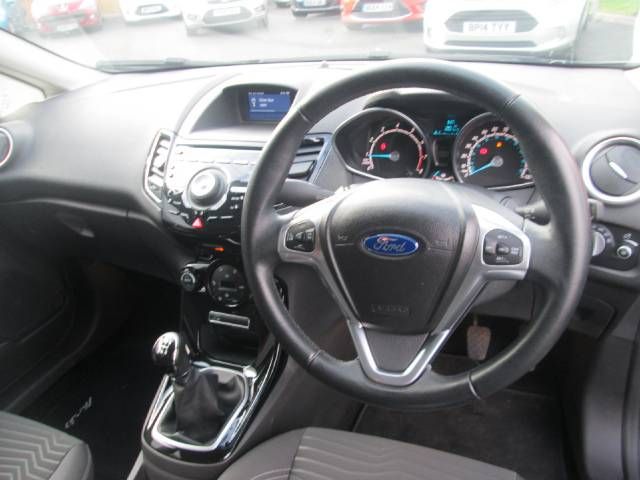 2013 Ford Fiesta 1.0 Zetec (125) 5dr image 5