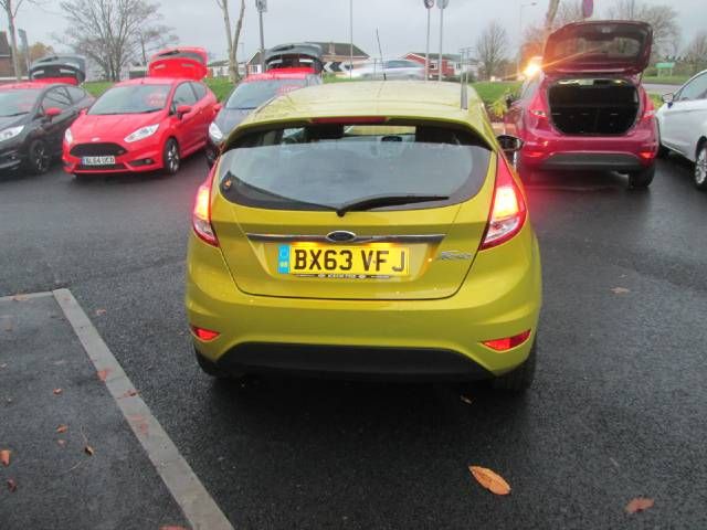2013 Ford Fiesta 1.25 Zetec 3dr image 3