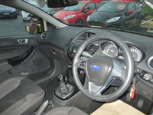 2013 Ford Fiesta 1.25 Zetec 3dr image 4