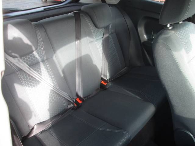 2009 Ford Fiesta 1.4 Titanium 3Dr image 5