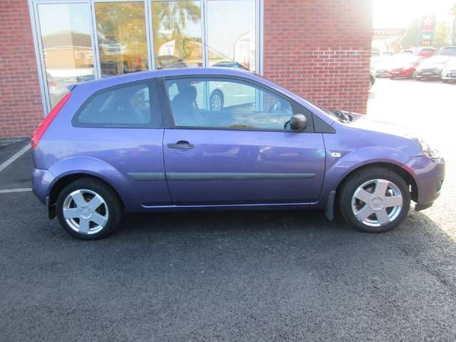 2006 Ford Fiesta 1.25 Zetec 3dr image 2