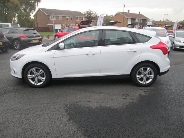 2013 Ford Focus 1.6 TDCi Zetec 5dr image 2