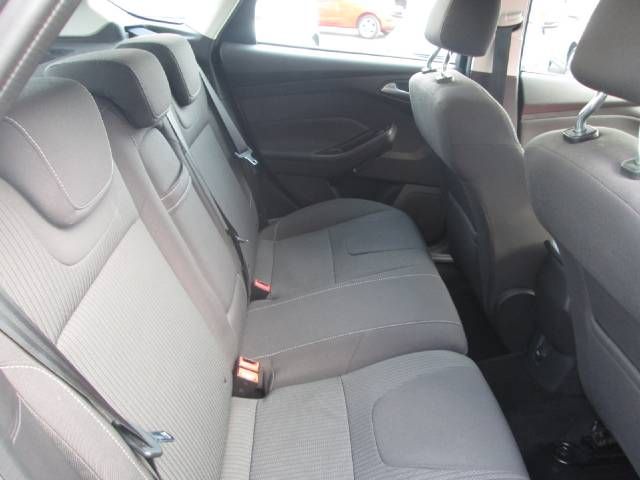 2012 Ford Focus 1.0 Titanium 5dr image 5