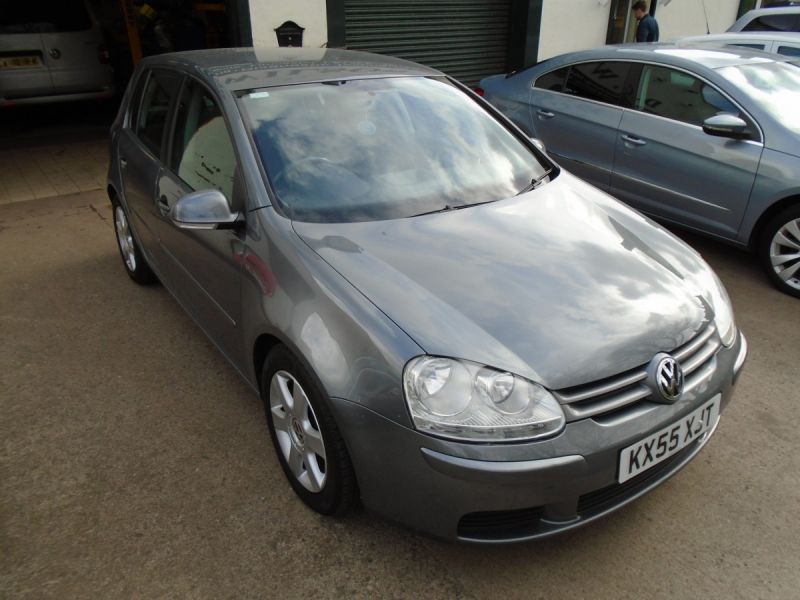 2005 Volkswagen Golf 1.9 TDI Sport image 1