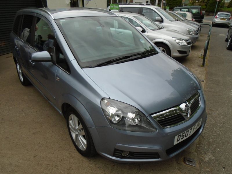 2007 Vauxhall Zafira 1.8 i 16v Design image 1