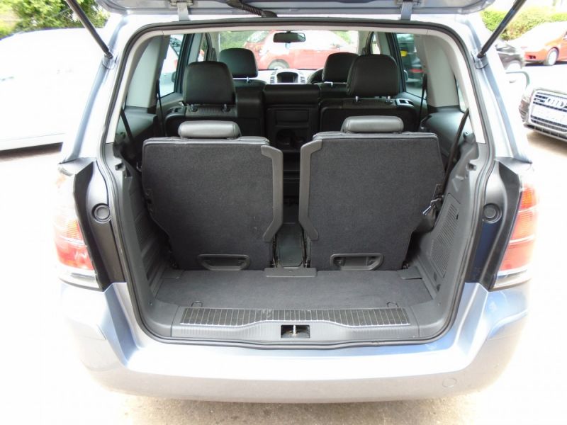 2007 Vauxhall Zafira 1.8 i 16v Design image 3