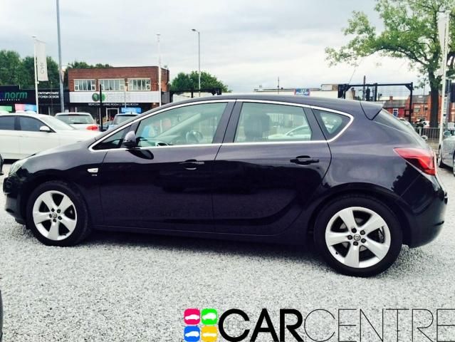 2010 VAUXHALL ASTRA 1.6 SRI image 2