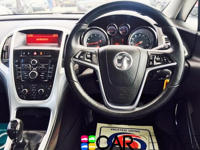 2010 VAUXHALL ASTRA 1.6 SRI image 4