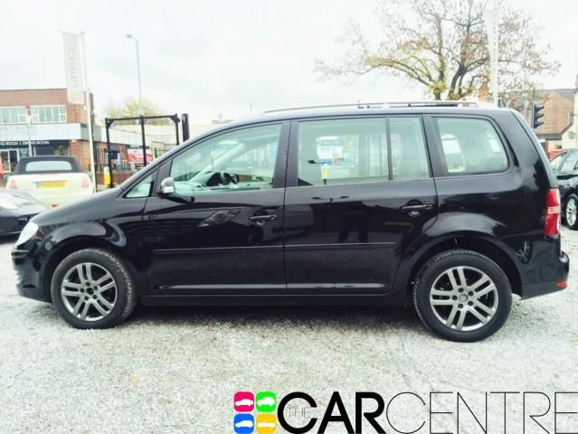 2009 VOLKSWAGEN TOURAN 2.0 SE TDI image 2