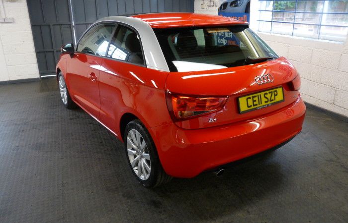 2011 Audi A1 1.6tdi sport image 3