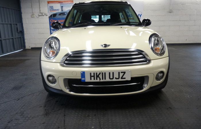 2011 MINI COOPER CLUBMAN 1.6D image 2