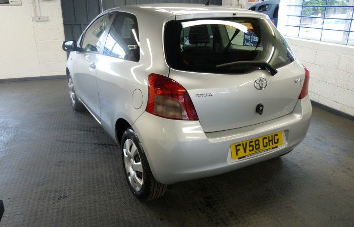 2008 Toyota Yaris 1.0 VVTI image 3