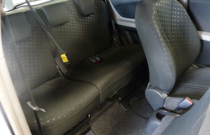 2008 Toyota Yaris 1.0 VVTI image 5