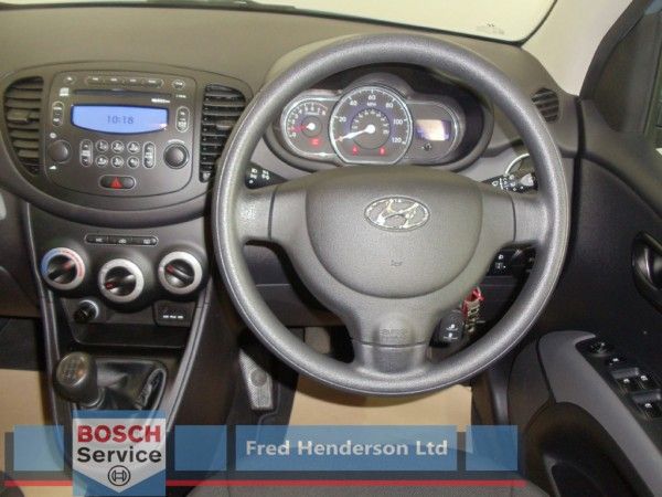 2013 Hyundai i10 1.2 Active 5dr image 4