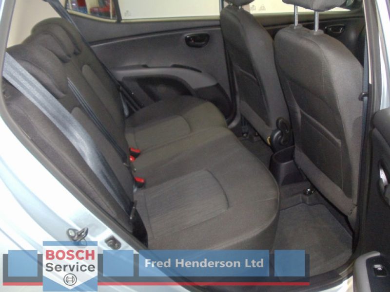 2013 Hyundai i10 1.2 Active 5dr image 5