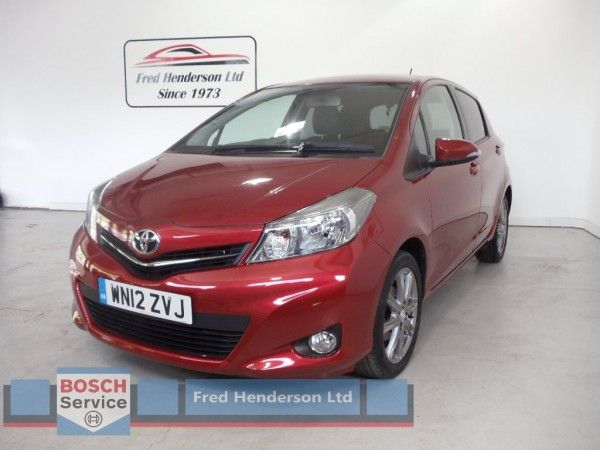 2012 Toyota Yaris 1.33 VVT-i SR 5dr image 2