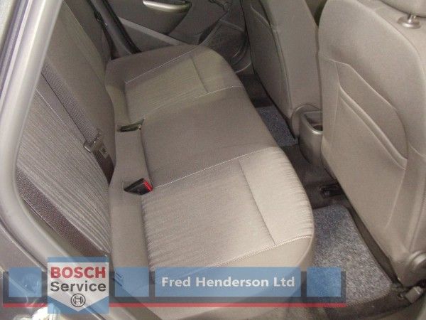 2012 Vauxhall Astra 1.6 i VVT image 5