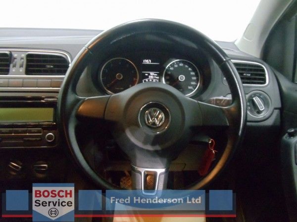 2010 Volkswagen Polo 1.4 SEL 5dr image 4