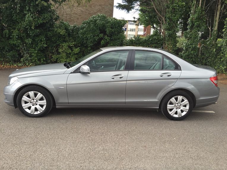 2011 Mercedes C220 CDI image 2