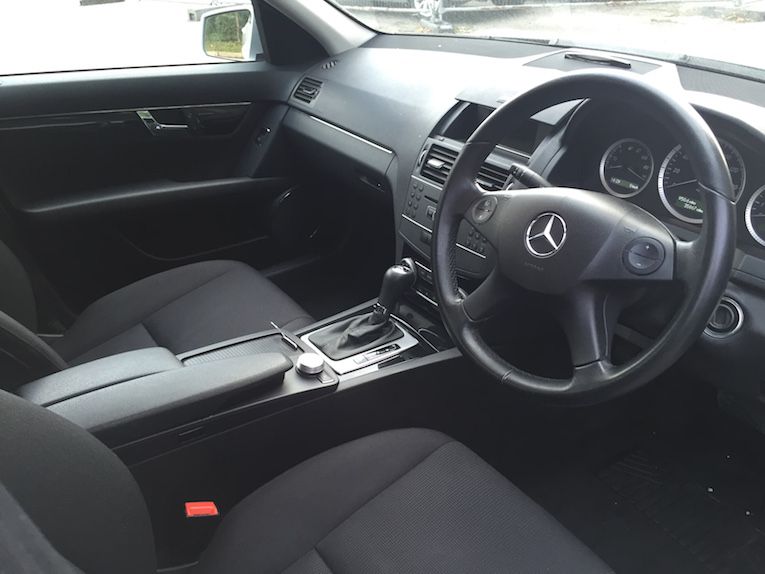 2010 MERCEDES C180 SE AUTO image 4