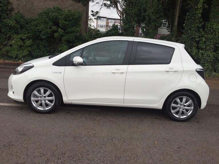 2012 Toyota Yaris 1.5 VVT-i image 2
