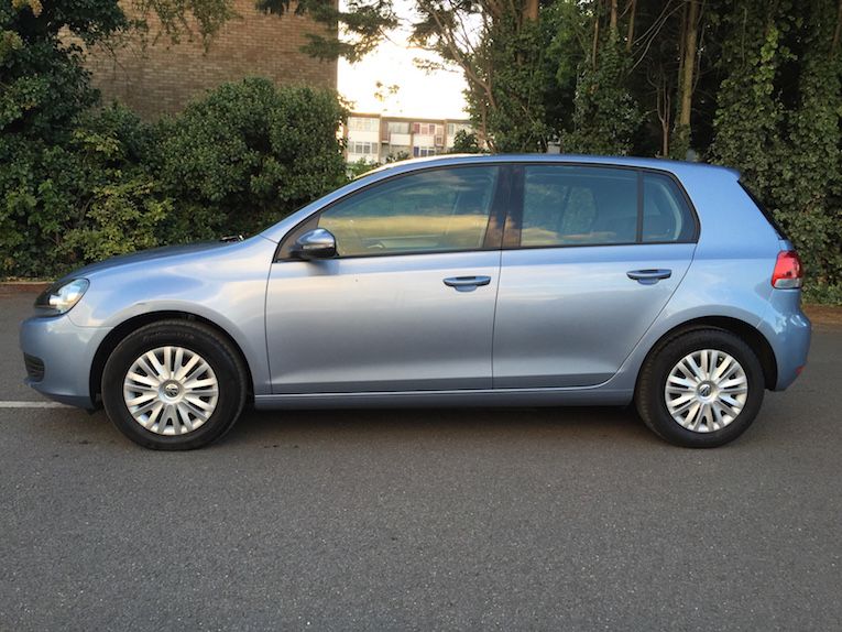 2011 Volkswagen Golf 1.6 TDI S image 2