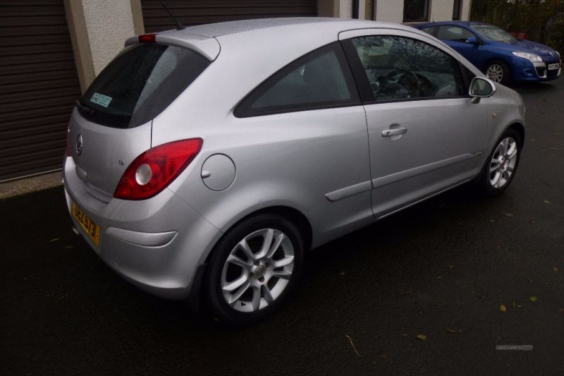 2007 Vauxhall Corsa SXI 1.2 3dr image 3