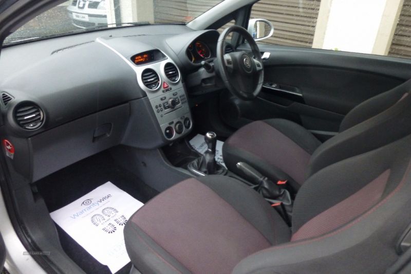 2007 Vauxhall Corsa SXI 1.2 3dr image 4