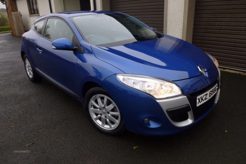 2009 Renault Megane Expression 1.6 image 1