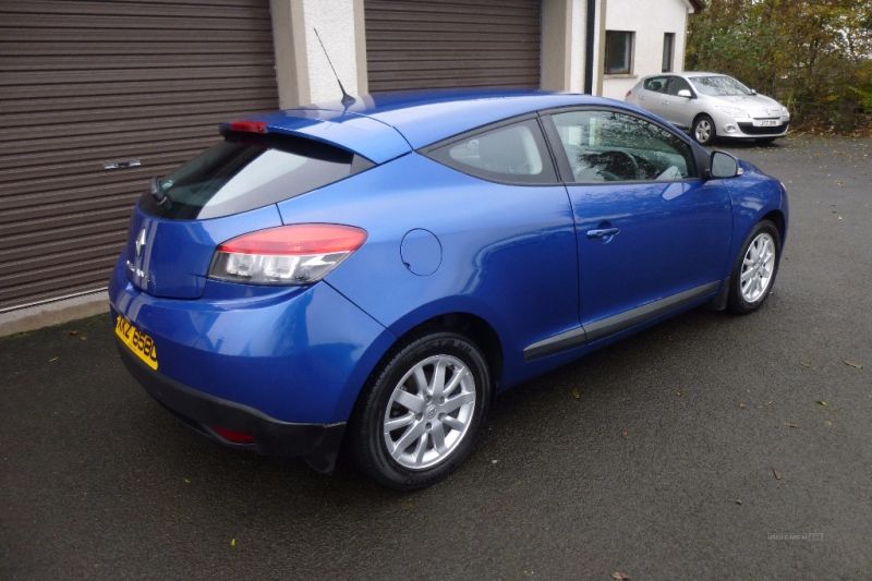 2009 Renault Megane Expression 1.6 image 3