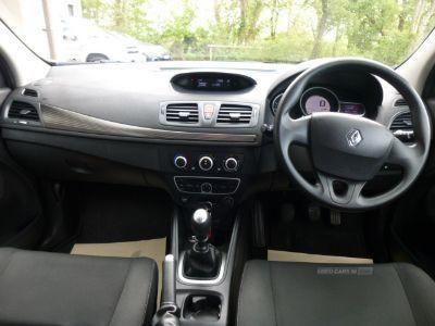 2011 Renault Megane 1.6 image 4
