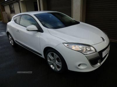 2012 Renault Megane TOM-TOM 1.6 image 1