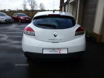 2012 Renault Megane TOM-TOM 1.6 image 3
