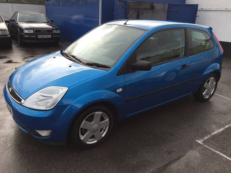 2005 Ford Fiesta image 2
