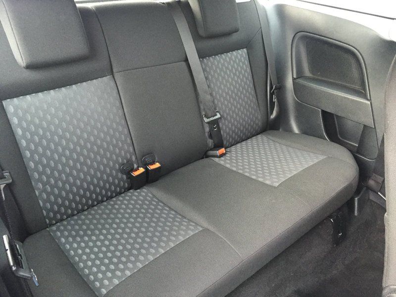 2005 Ford Fiesta image 5