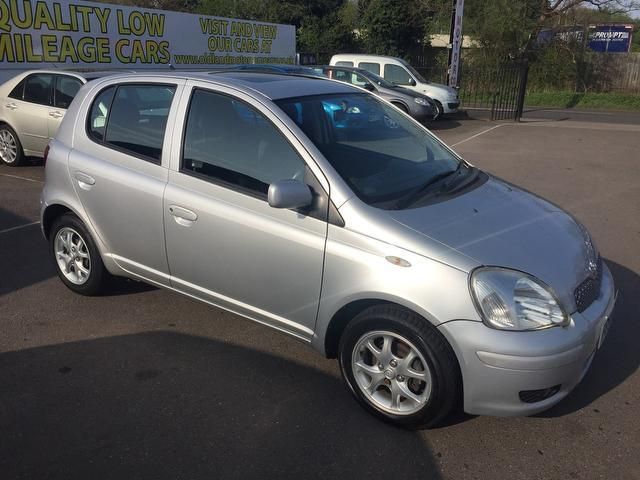 2004 Toyota Yaris T Spirit Vvt-i image 1