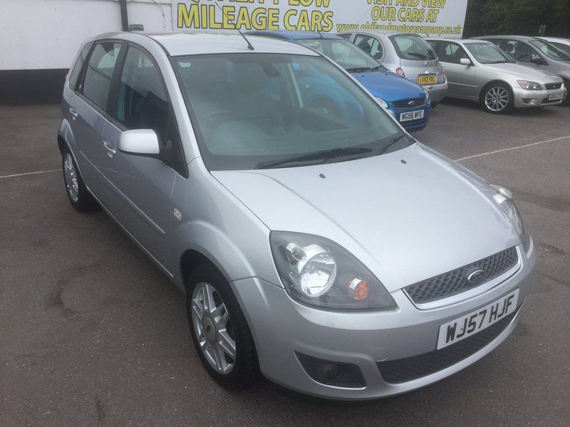 2007 Ford Fiesta image 1