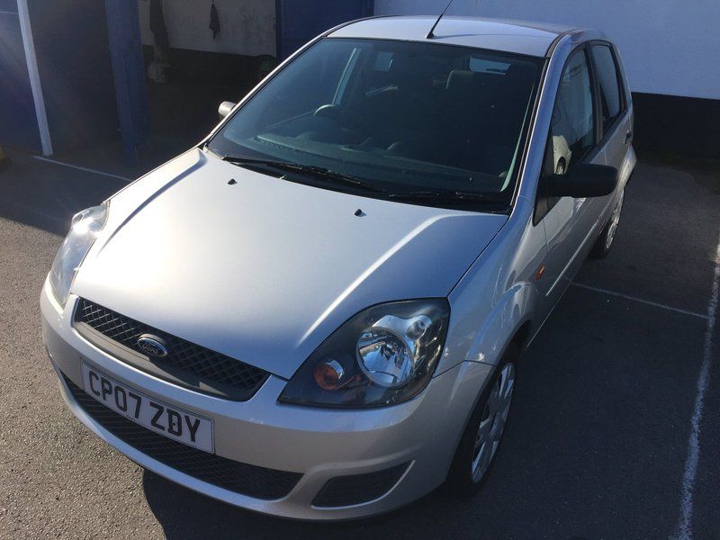 2007 Ford Fiesta image 2
