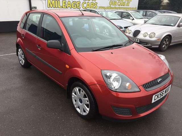 2006 Ford Fiesta image 1